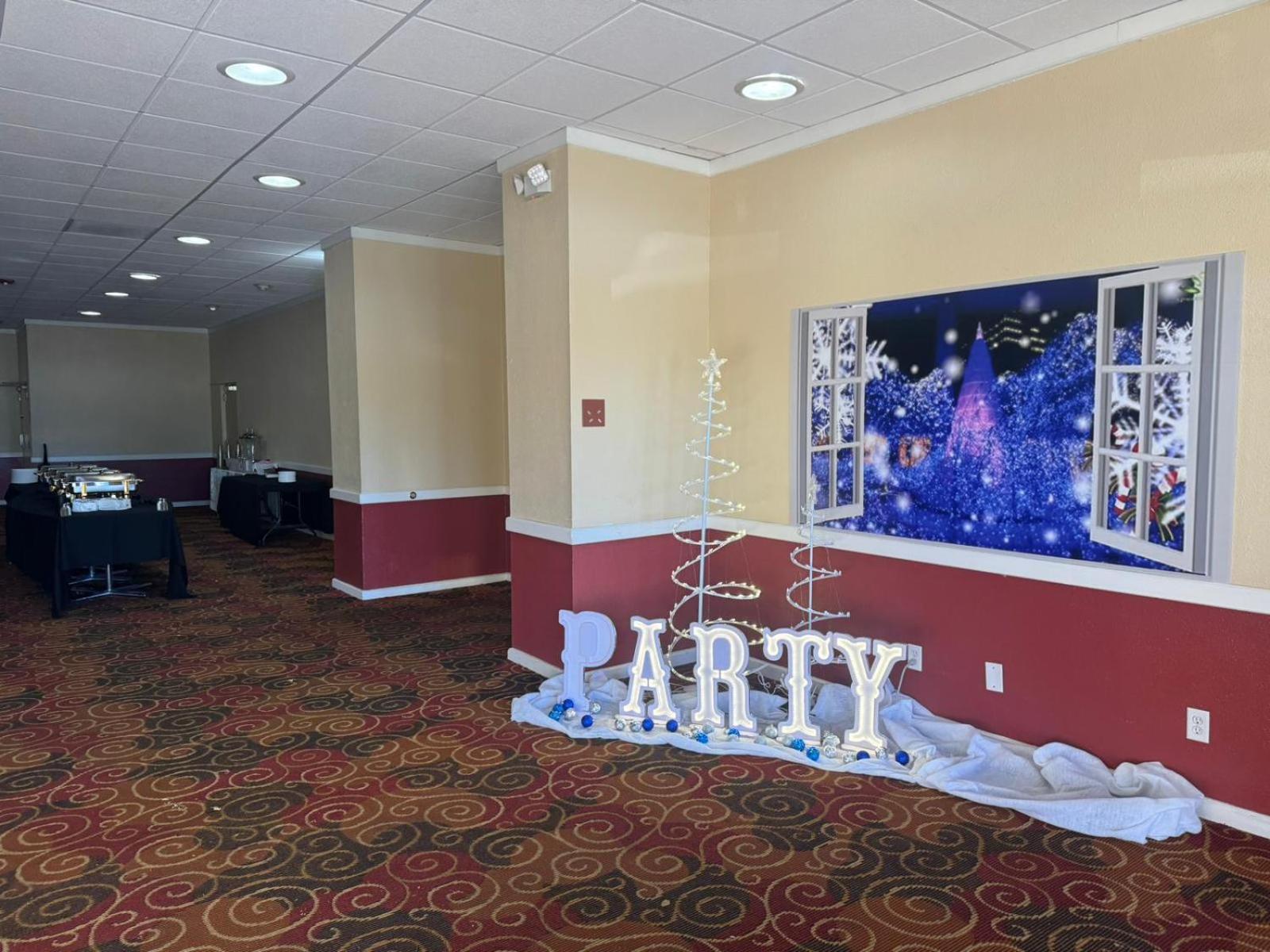 Clarion Inn & Suites, Roswell Extérieur photo